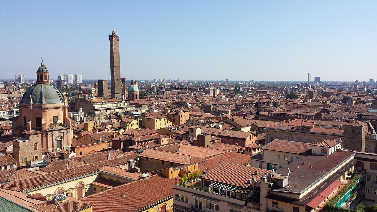 La protesta di Confabitare contro il Regolamento Edilizio del Comune di Bologna